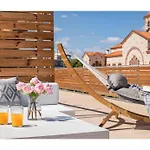 IDEOS IRAKLIS CITY LUXURIOUS SUN TERRANCE β